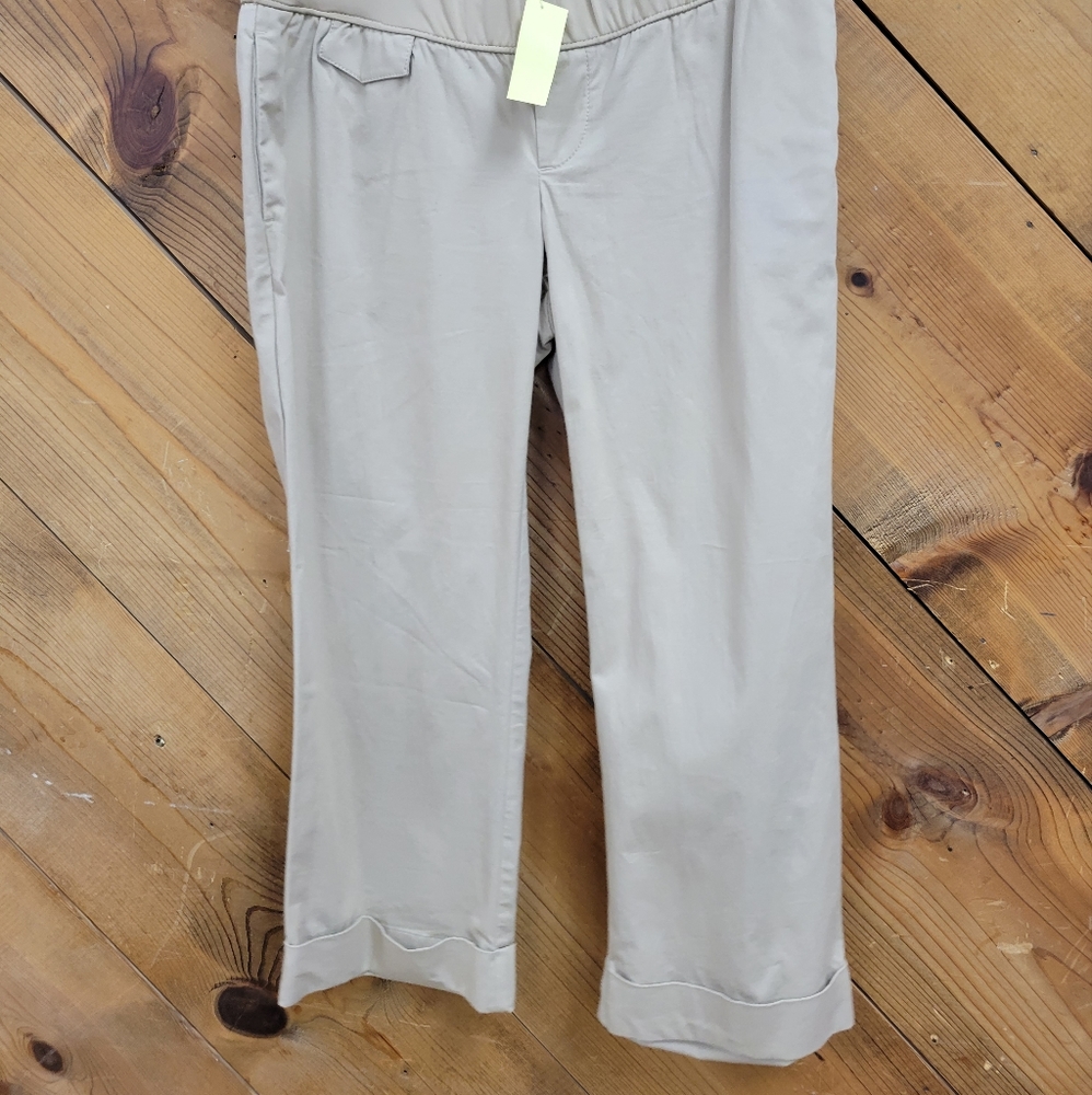 Gap Maternity Capri - image 2